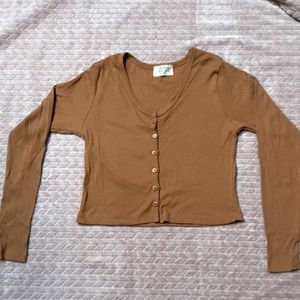 Long sleeve, brown shirt